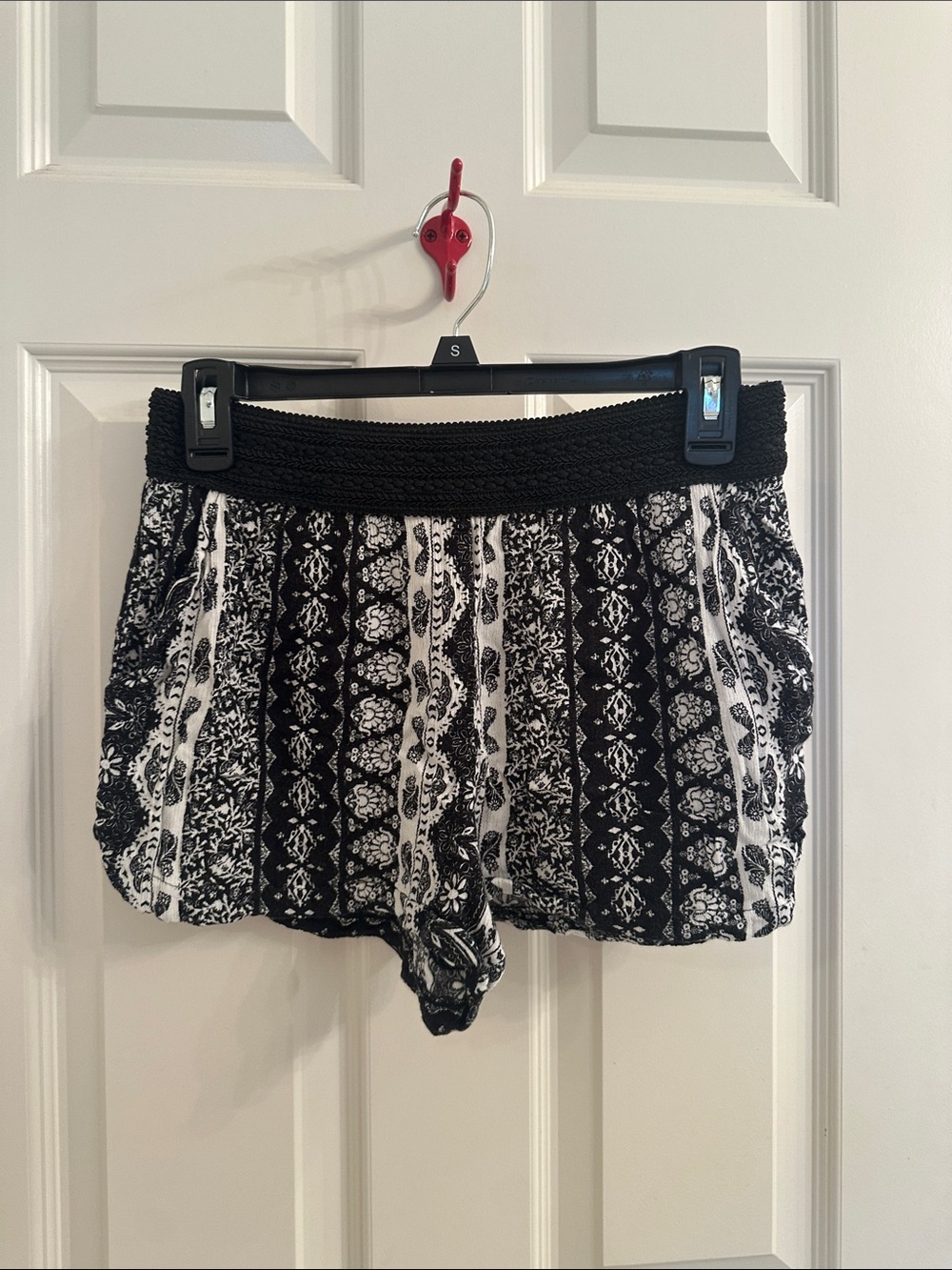 Joe Benbasset Black & White Printed Lounge Shorts